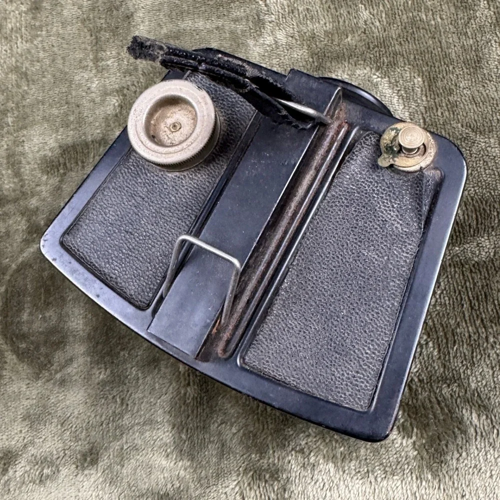 Vintage Kodak Brownie Special Six-20 Box Camera Art Deco USA SX-20 Antique
